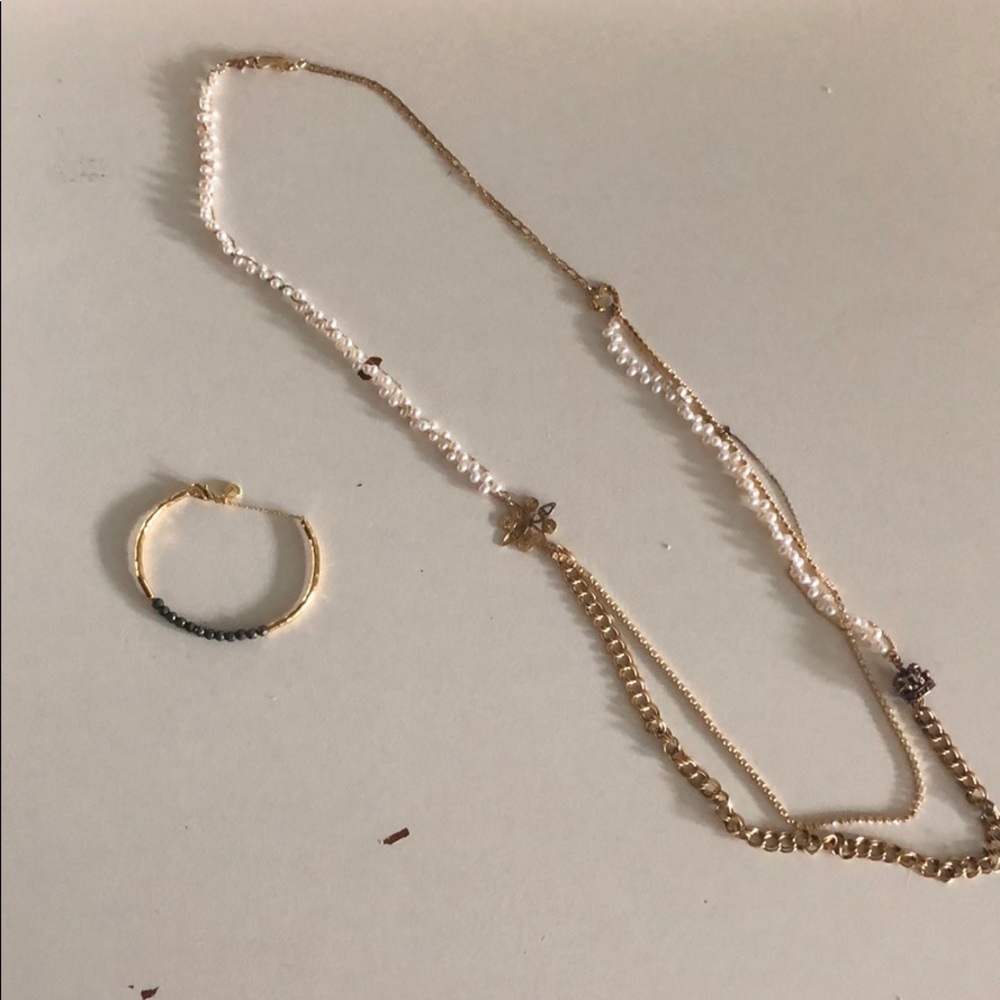 Pearl necklace w bracelet